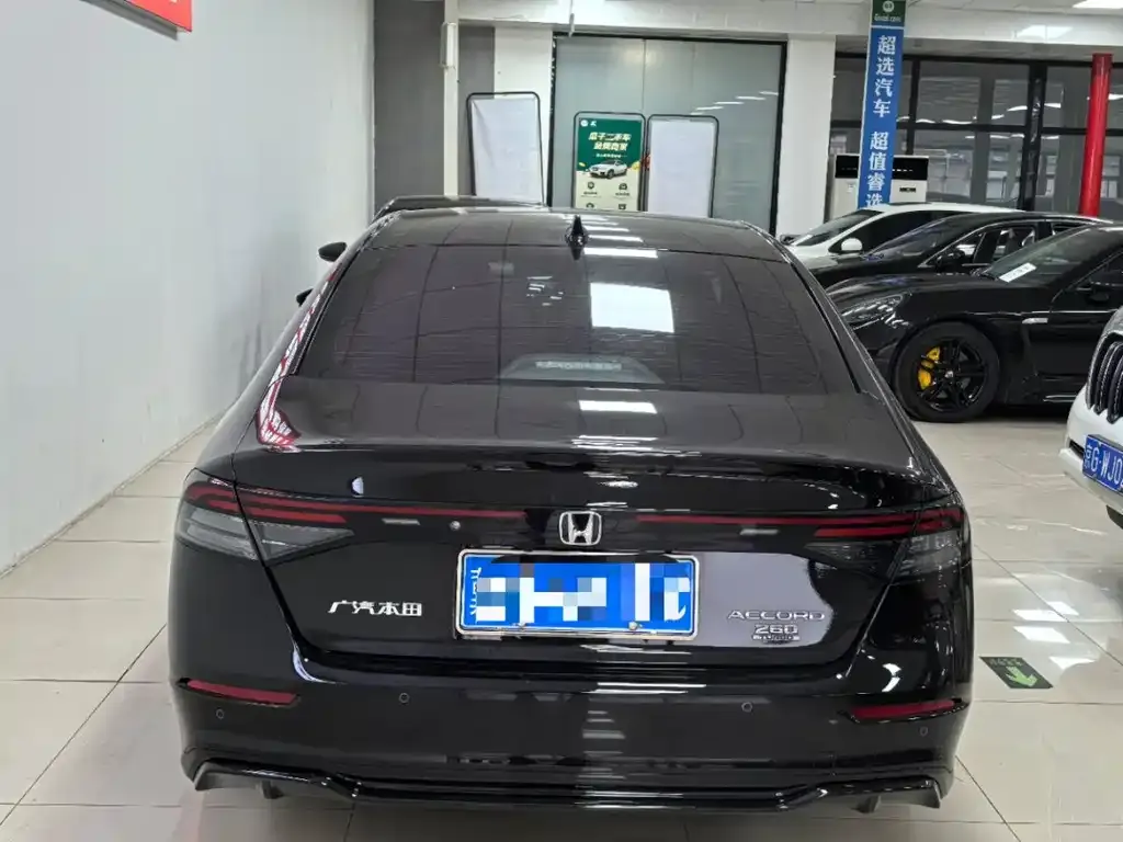 Honda Accord — фото 5