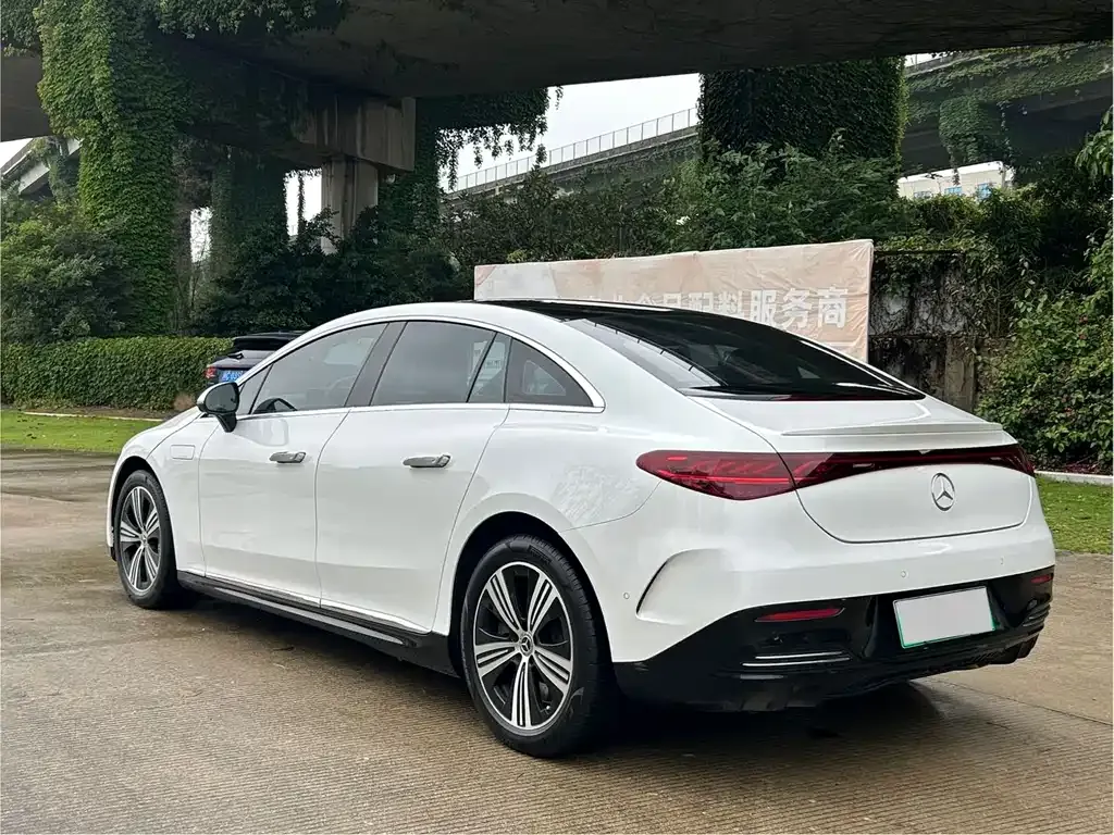 Mercedes-Benz EQE 2023 из CN, фото 4