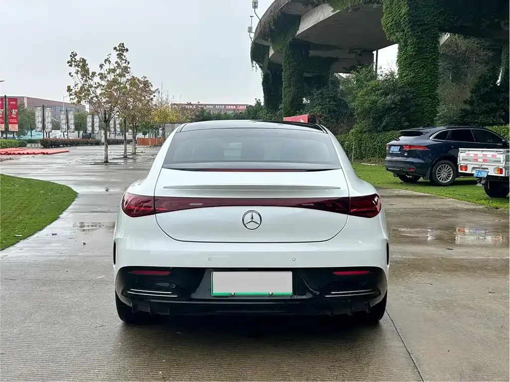 Mercedes-Benz EQE 2023 из CN, фото 7