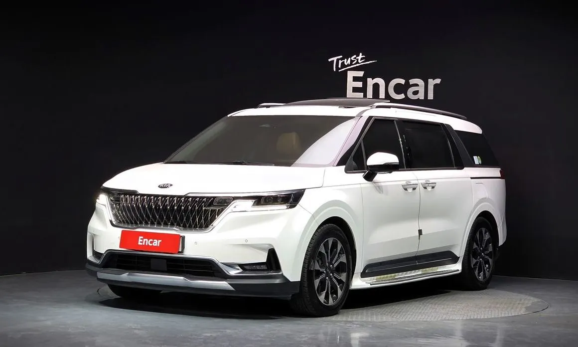 Kia Carnival — фото 1