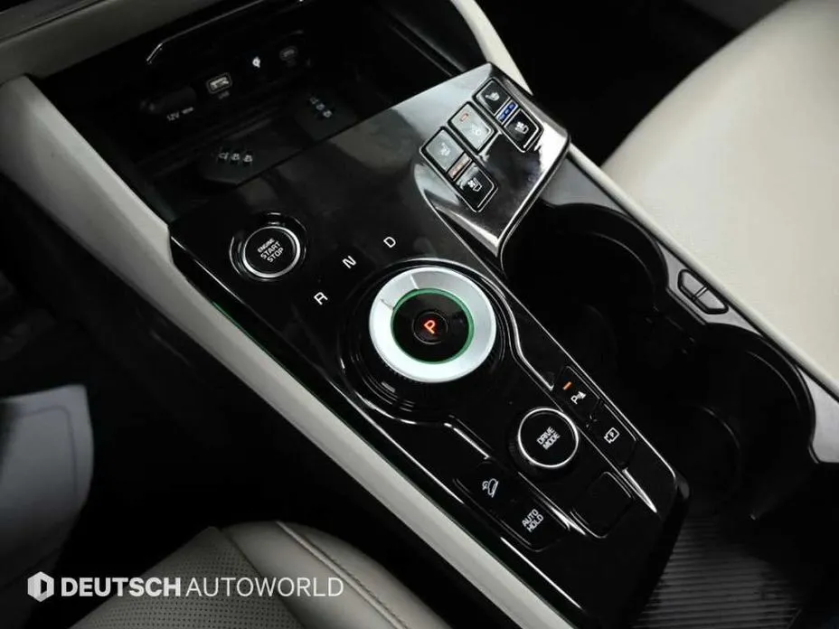 Kia Sportage — фото 10