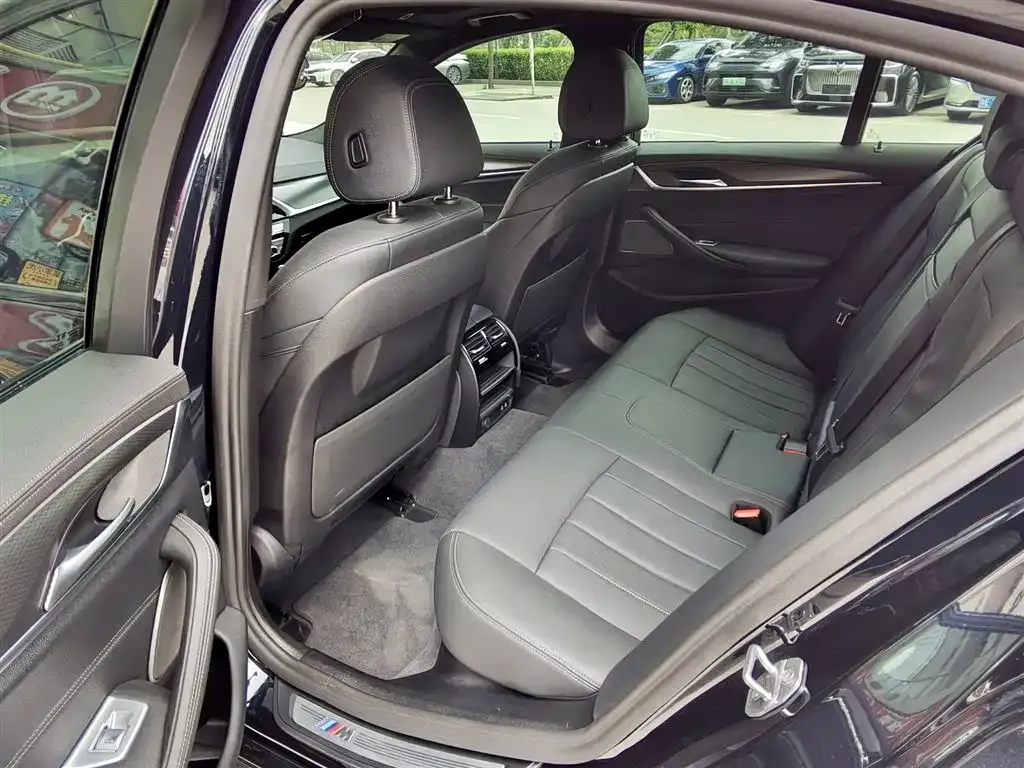 BMW 5 Series (Import) 2022 из CN, фото 8