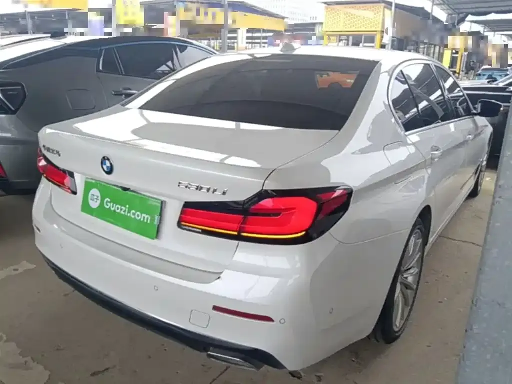 BMW 5 Series 2022 из CN, фото 2