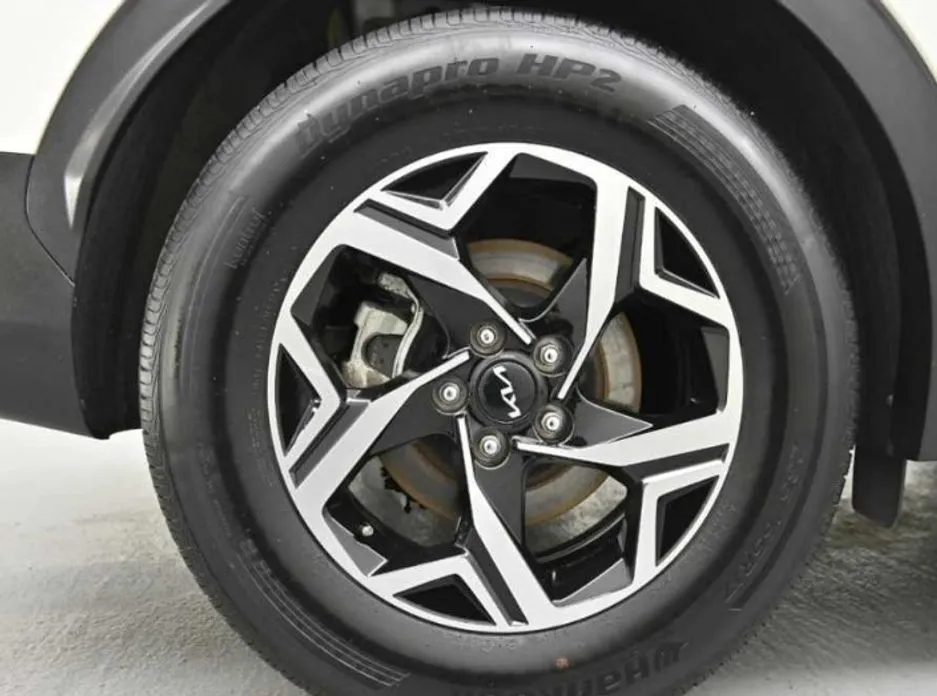 Kia Sportage — фото 9