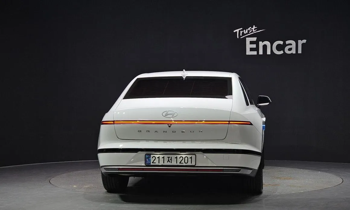 Hyundai Grandeur 2023 из KR, фото 3