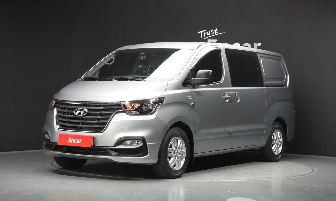 Hyundai Starex 2021 из KR, фото 1