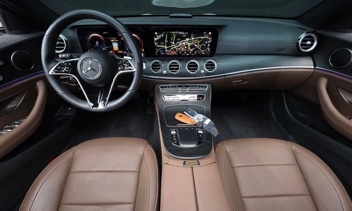 Mercedes-Benz E-Class 2023 из KR, фото 7