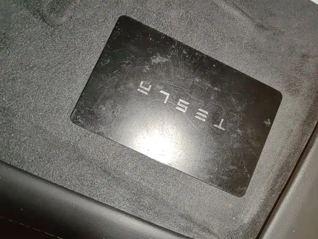 Tesla Model 3 — фото 8