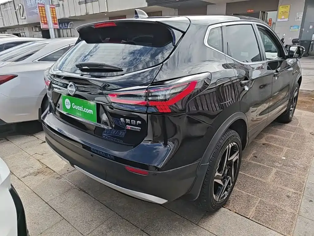 Nissan Qashqai — фото 5