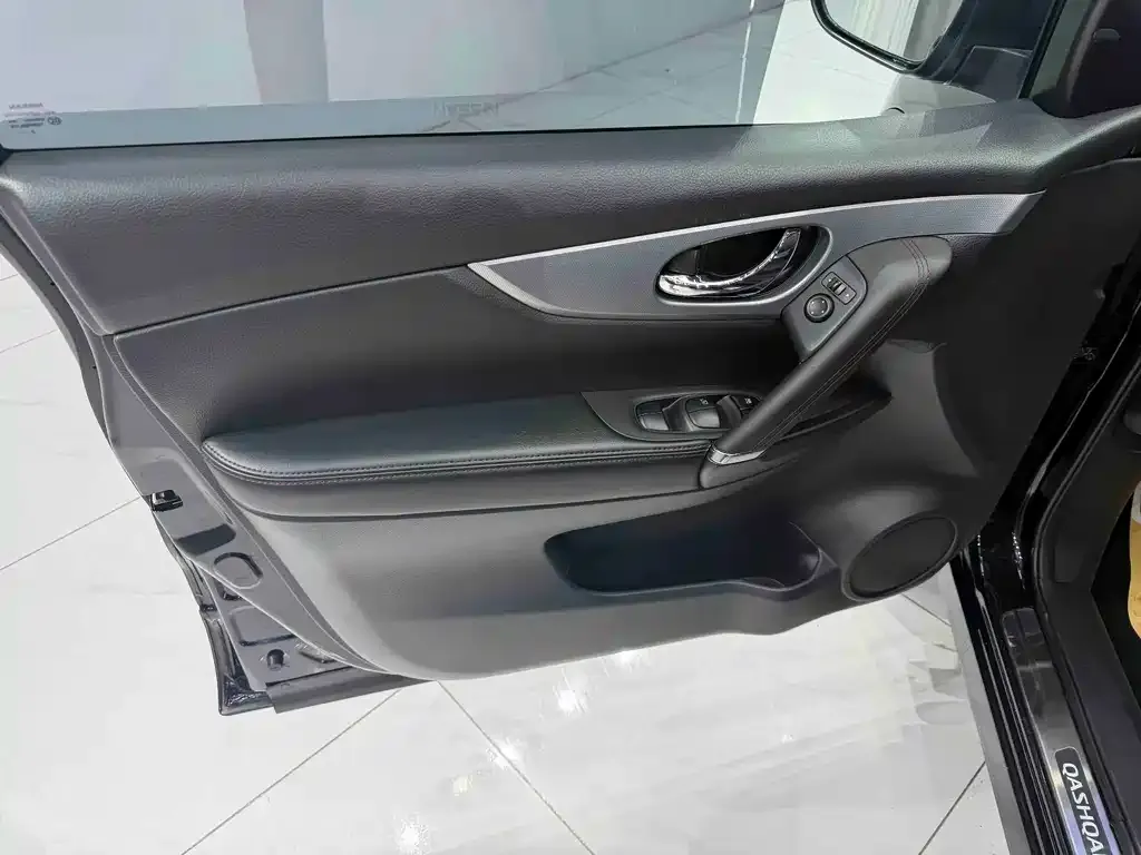 Nissan Qashqai — фото 2