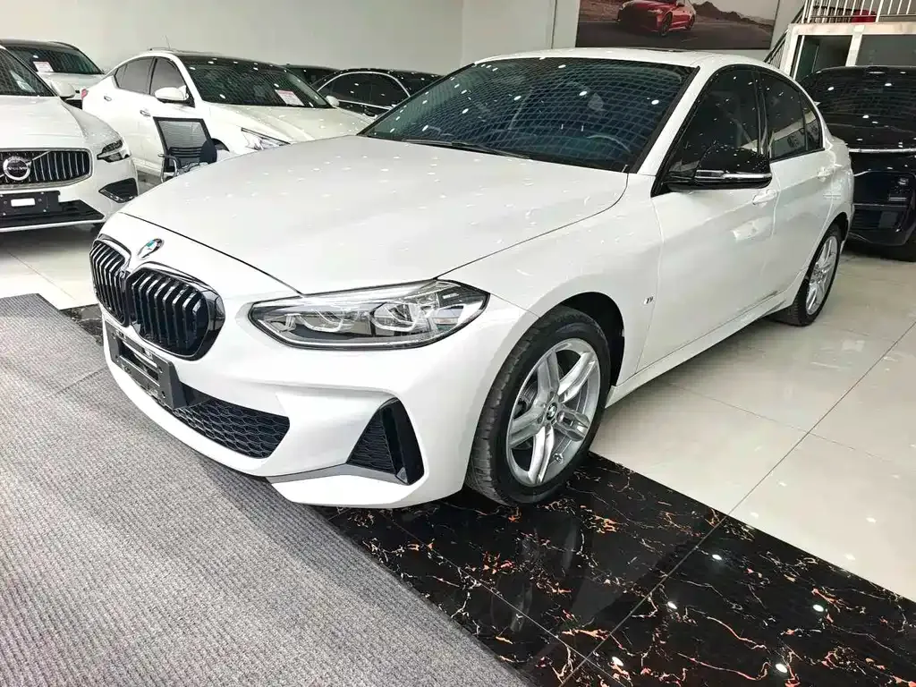 BMW 1 Series 2023 из CN, фото 1