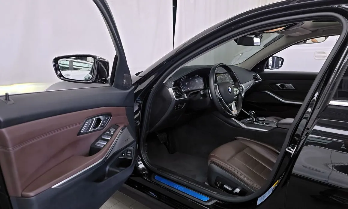 BMW 3-Series 2021 из KR, фото 6