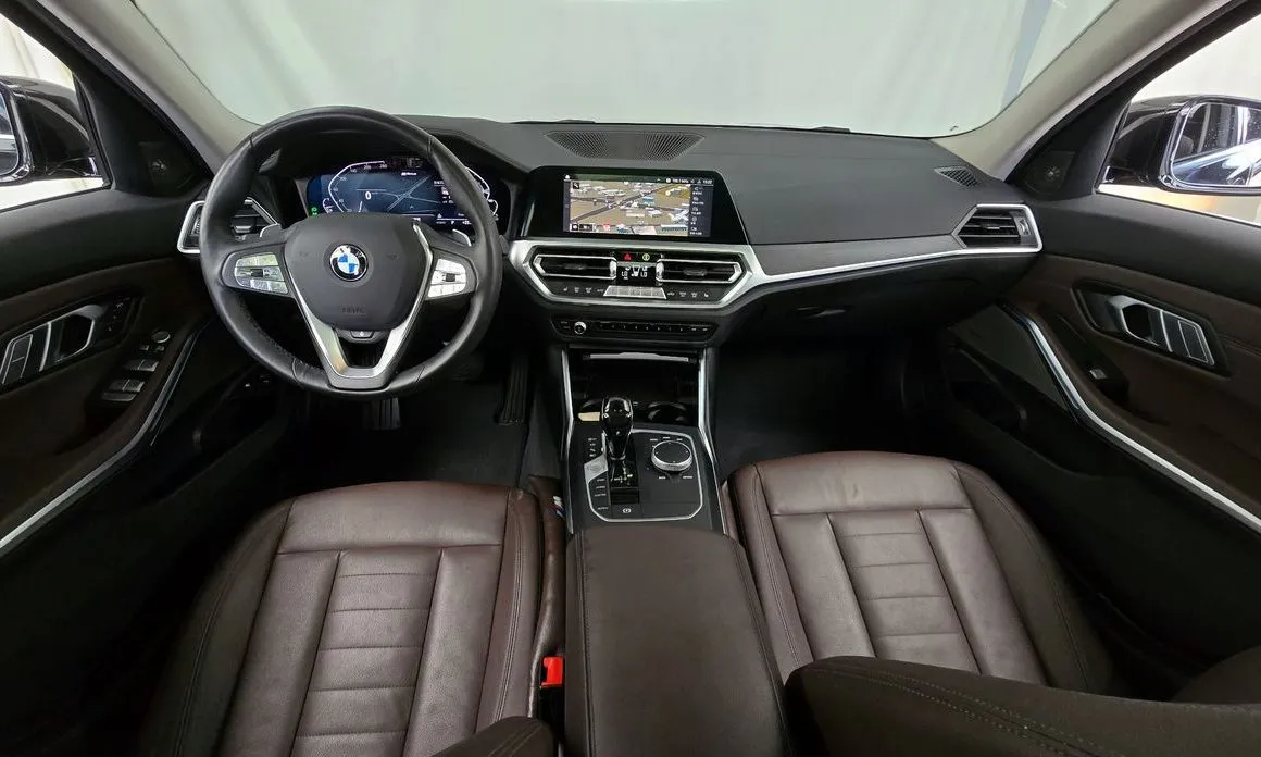 BMW 3-Series 2021 из KR, фото 8
