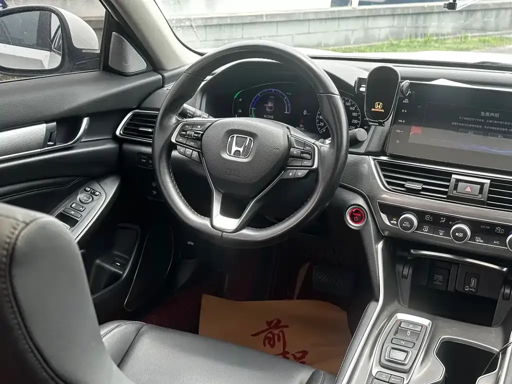 Honda Accord — фото 4