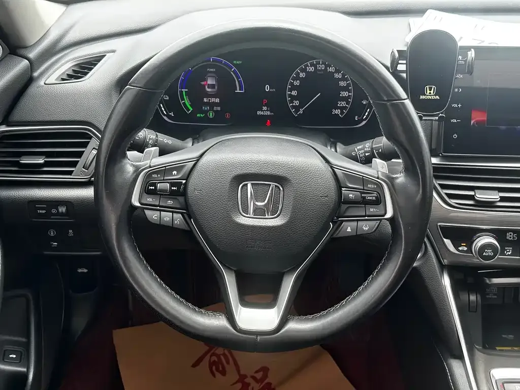 Honda Accord — фото 8