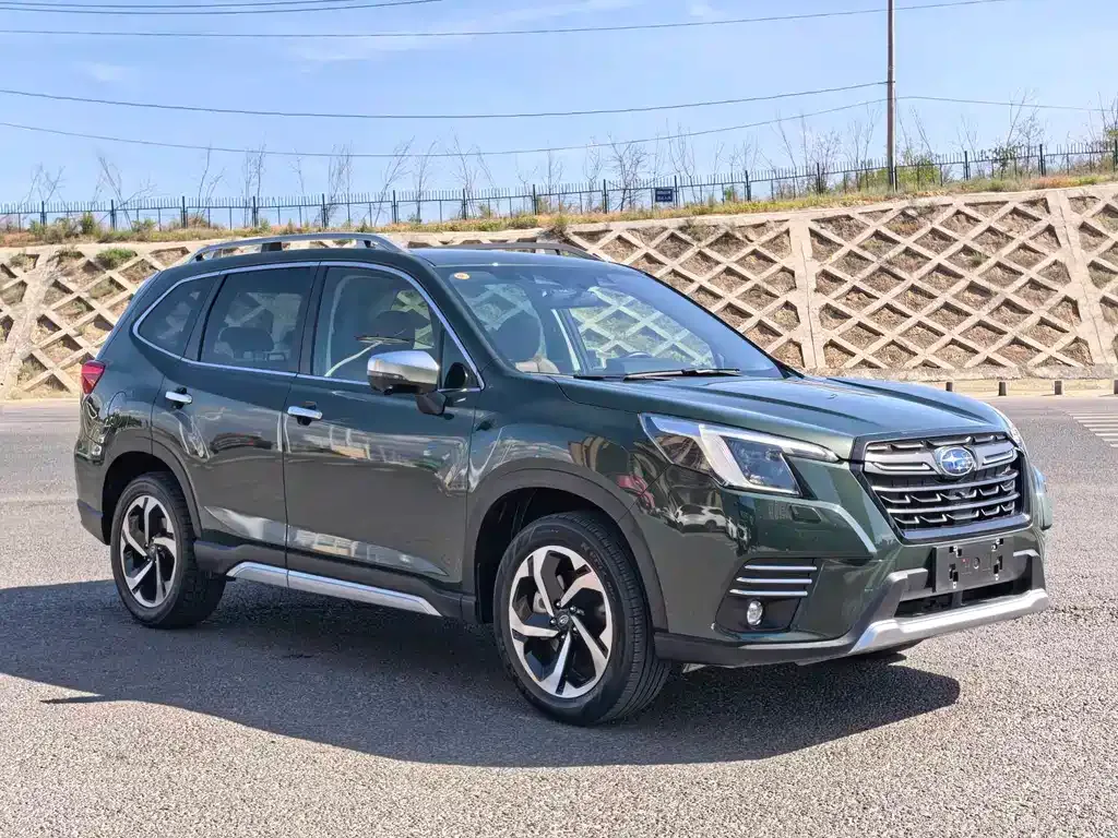 Subaru Forester — фото 3