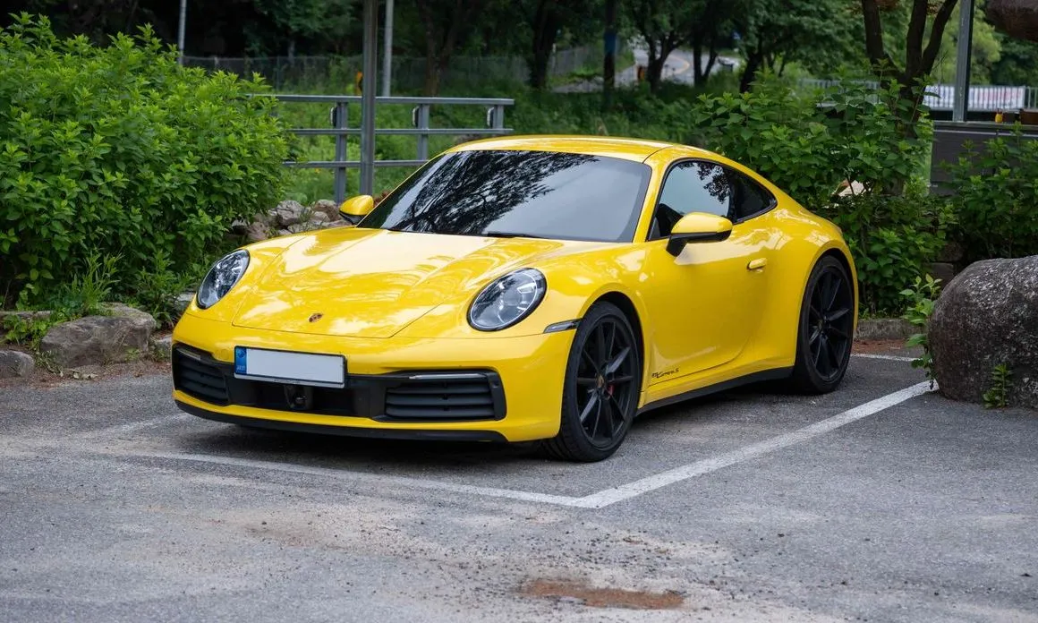 Porsche 911