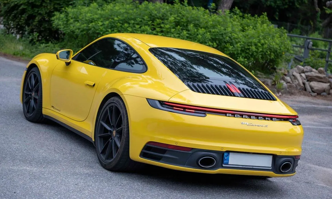 Porsche 911 2021 из KR, фото 6
