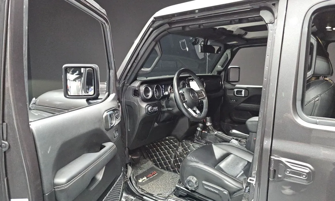 Jeep Wrangler 2021 из KR, фото 8