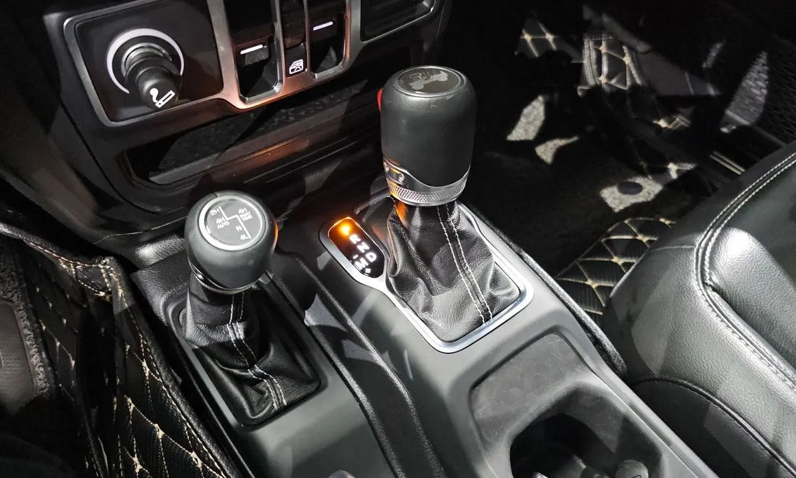Jeep Wrangler 2021 из KR, фото 9
