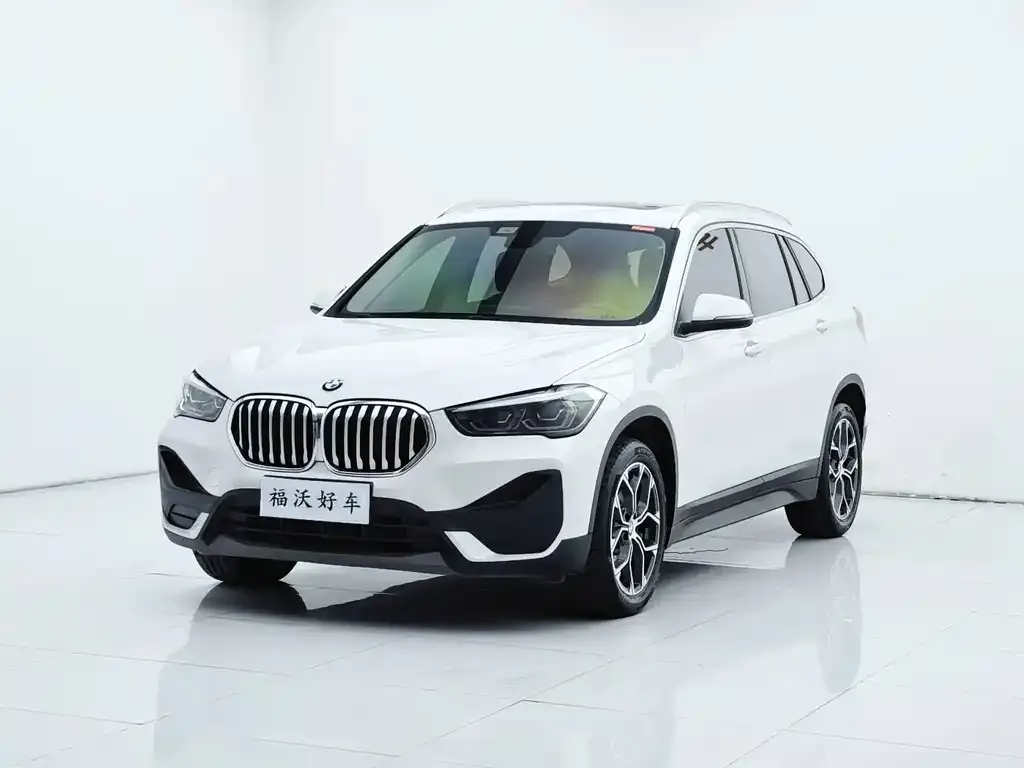 BMW X1 — фото 1