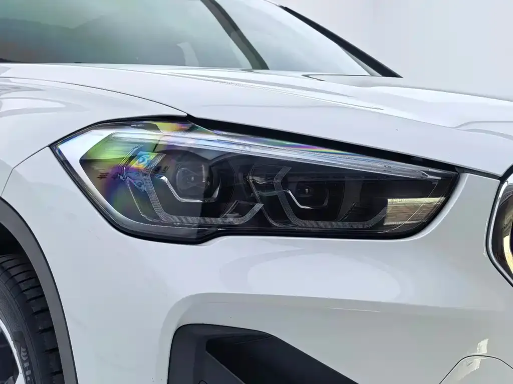 BMW X1 — фото 9