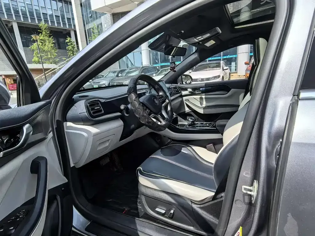 BYD Qin PLUS 2022 из CN, фото 2
