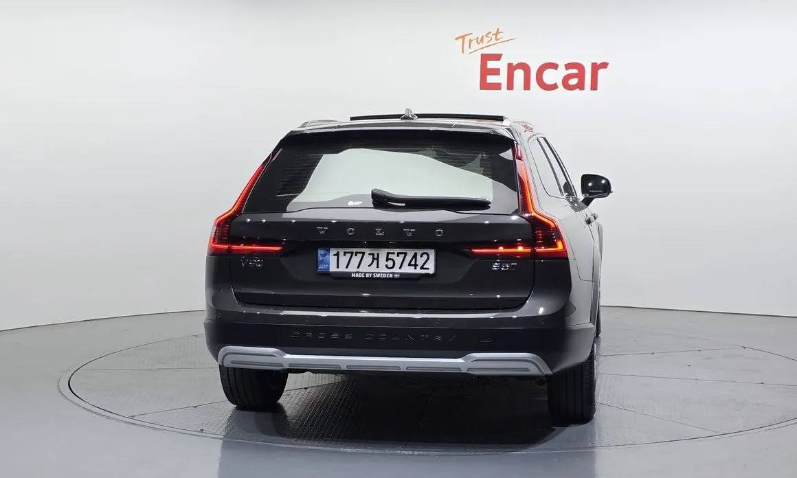 Volvo V90 2021 из KR, фото 7