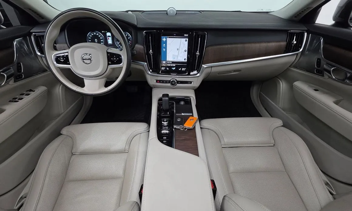 Volvo V90 2021 из KR, фото 8