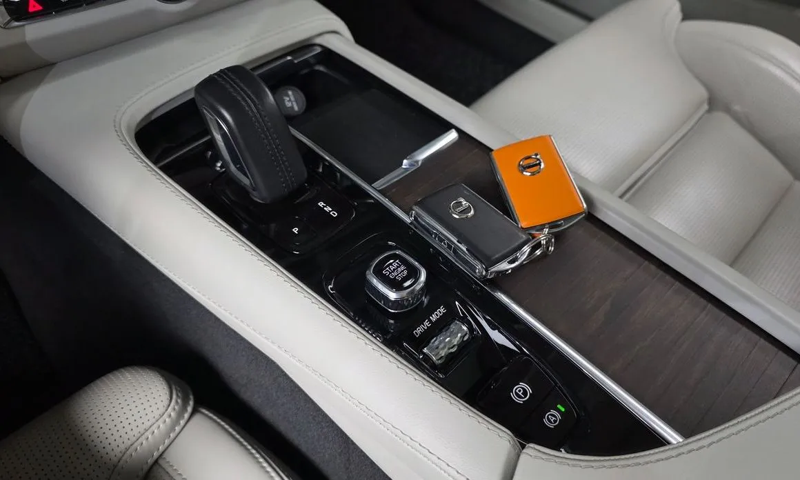 Volvo V90 2021 из KR, фото 2