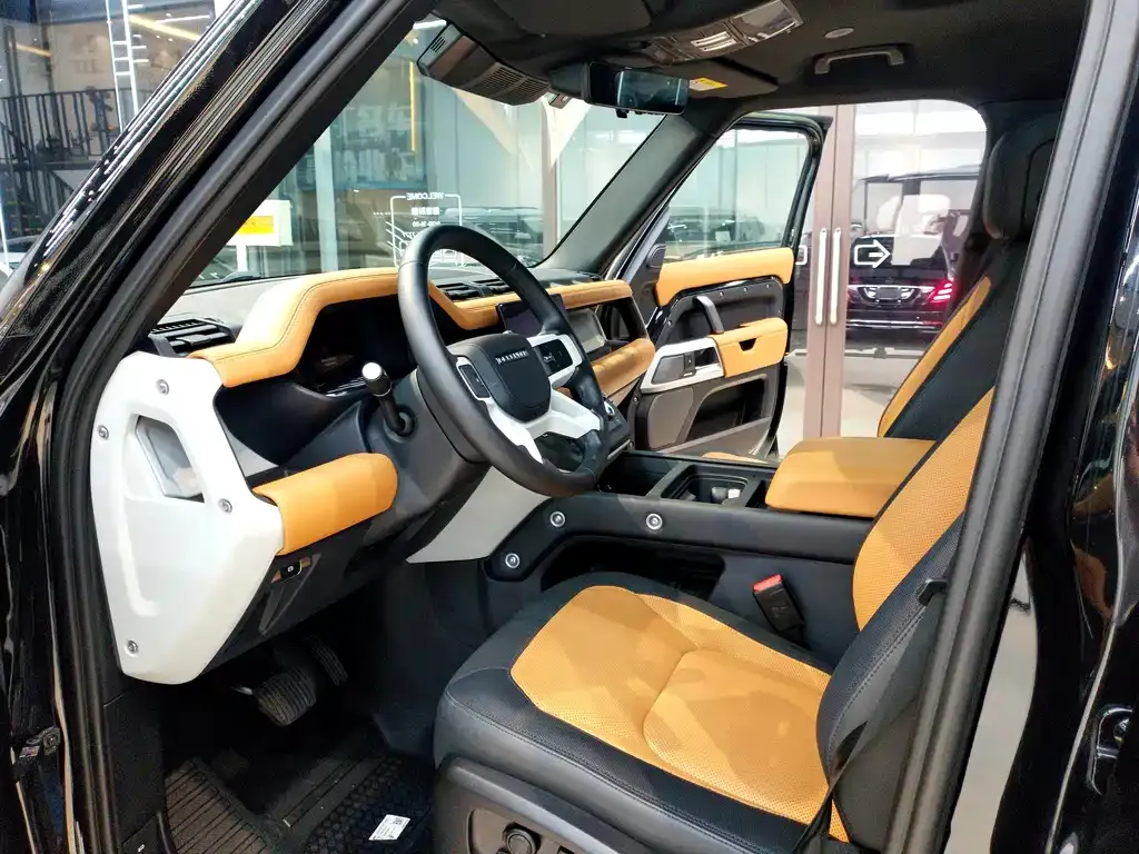 Land Rover Defender — фото 6