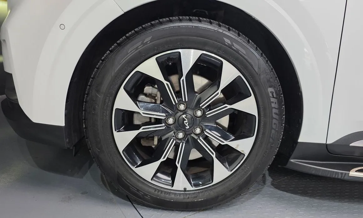 Kia Carnival 2023 из KR, фото 10