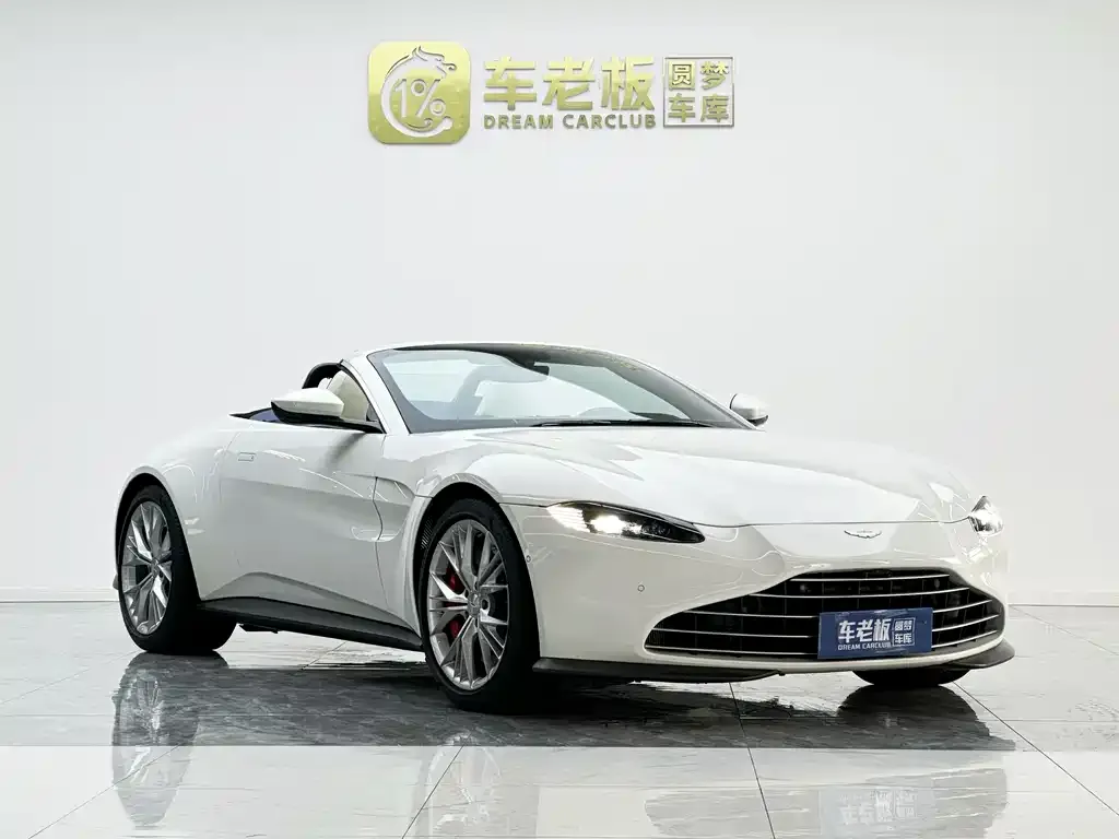Aston Martin V8 Vantage 2022 из CN, фото 3