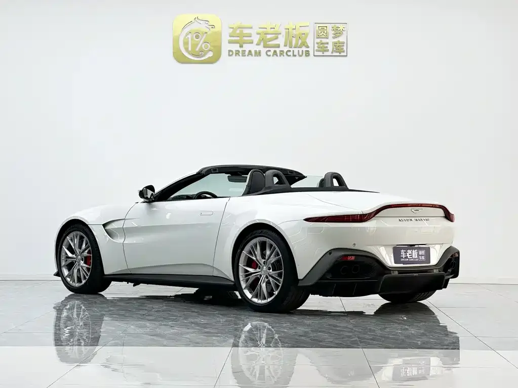 Aston Martin V8 Vantage 2022 из CN, фото 5