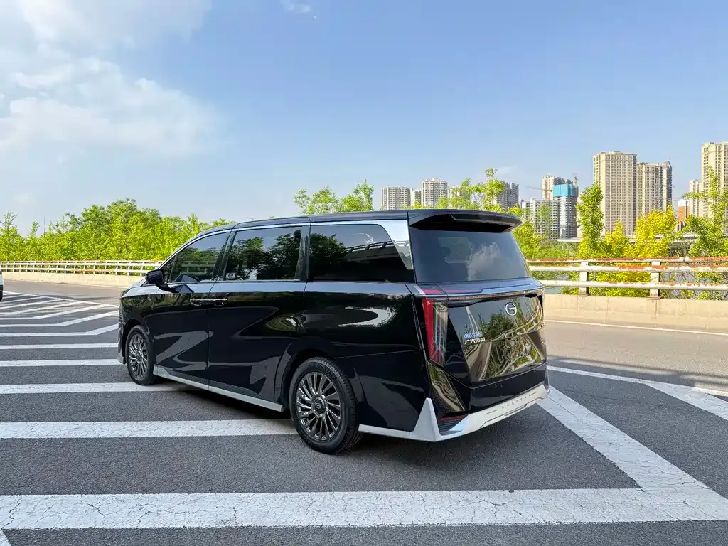 GAC Motor Trumpchi M8 — фото 10