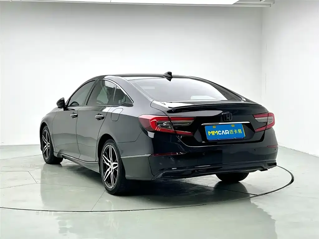 Honda Accord — фото 5