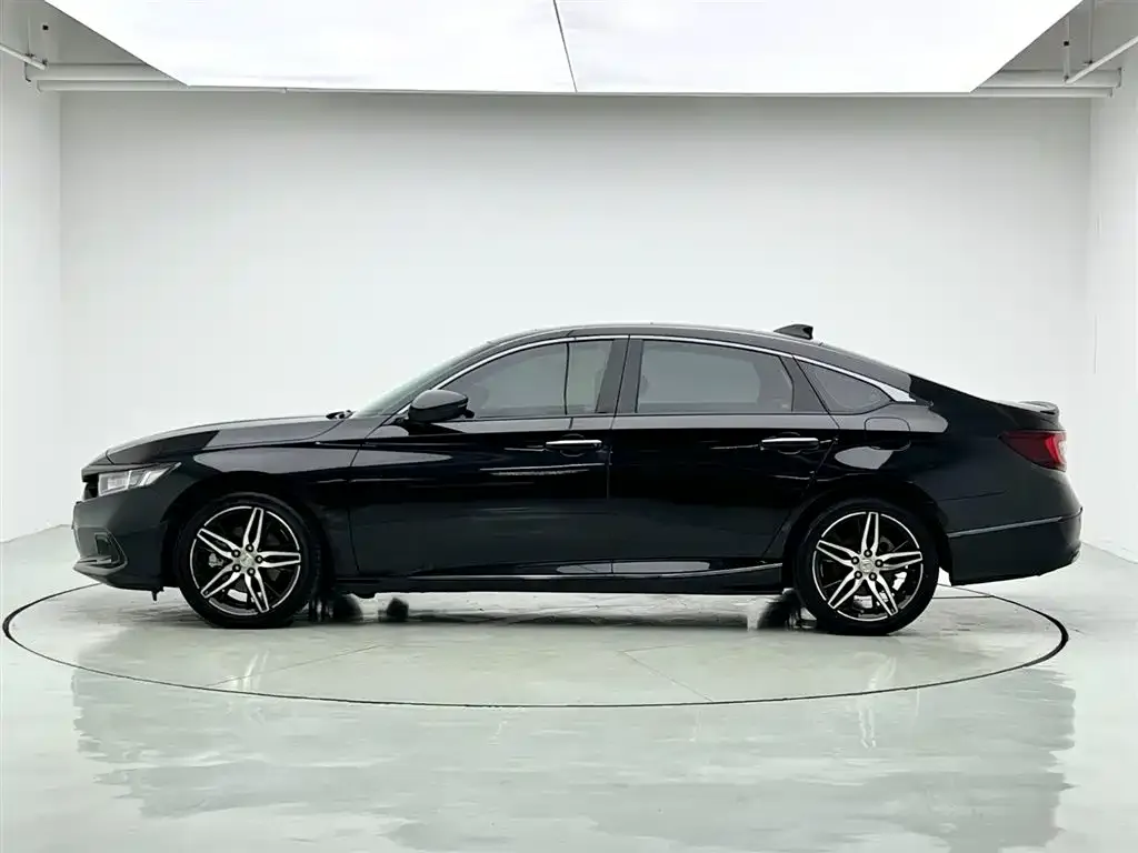 Honda Accord — фото 2