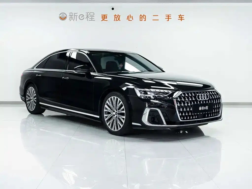 Audi A8 — фото 5
