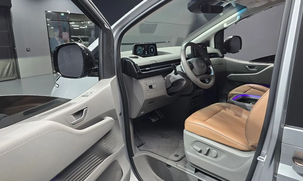 Hyundai Staria 2025 из KR, фото 6