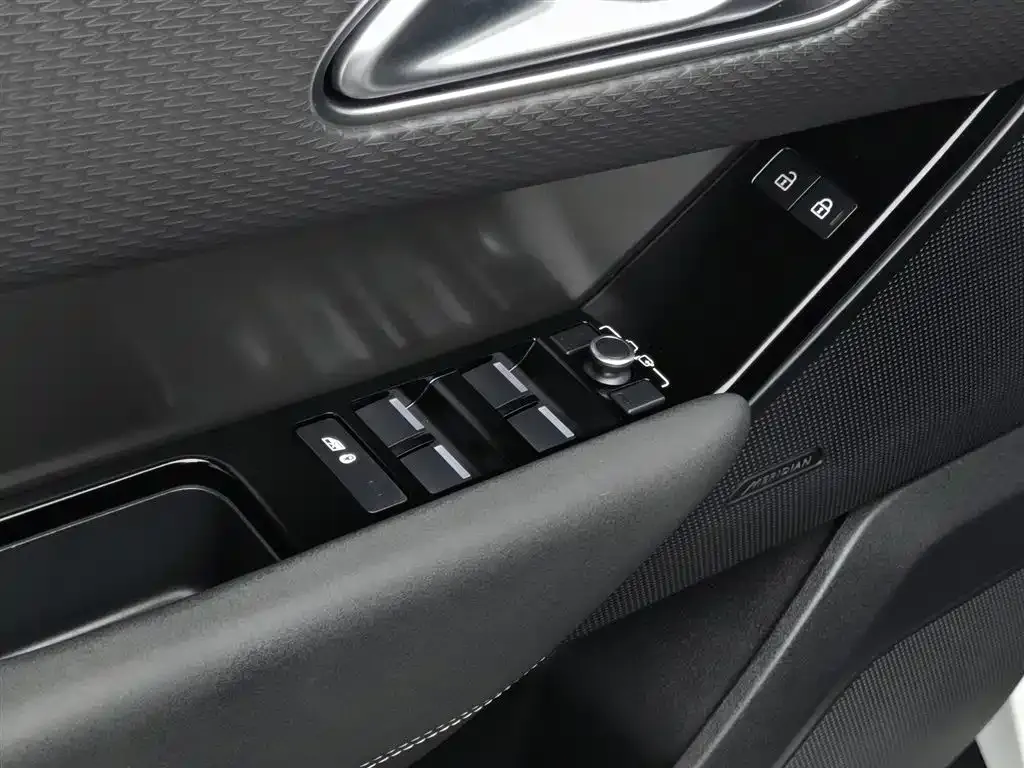Land Rover Velar 2022 из CN, фото 8