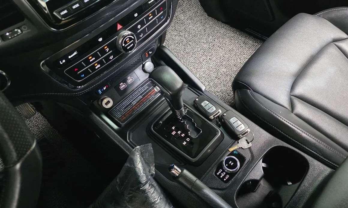 KG Mobility (Ssangyong) Rexton — фото 5