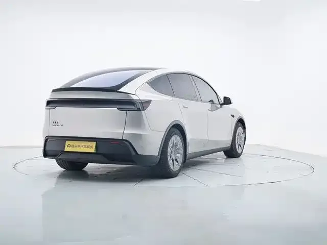 Tesla Model Y L 2025 из CN, фото 9