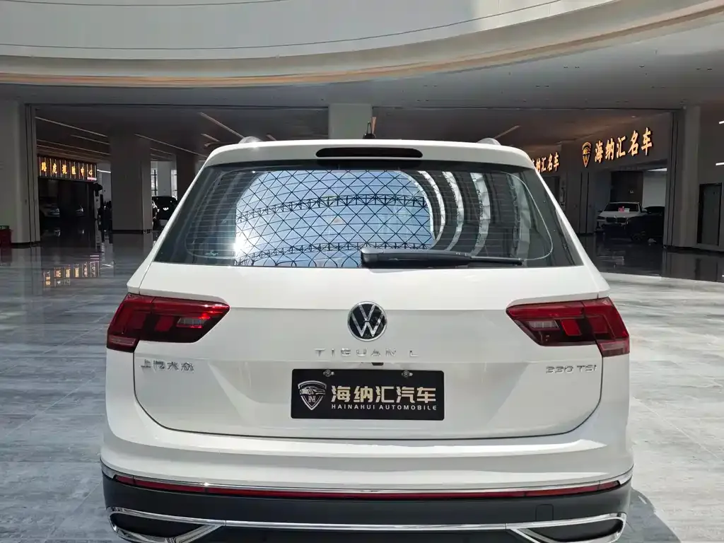 Volkswagen Tiguan L — фото 3