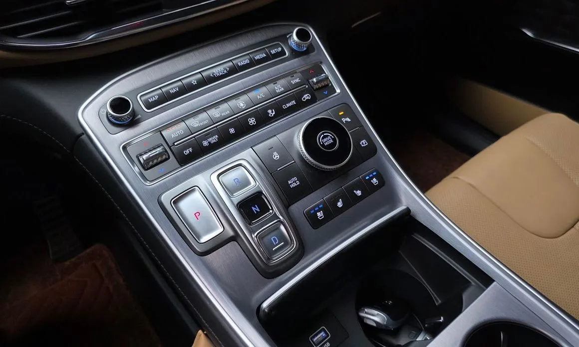 Hyundai Santafe — фото 8