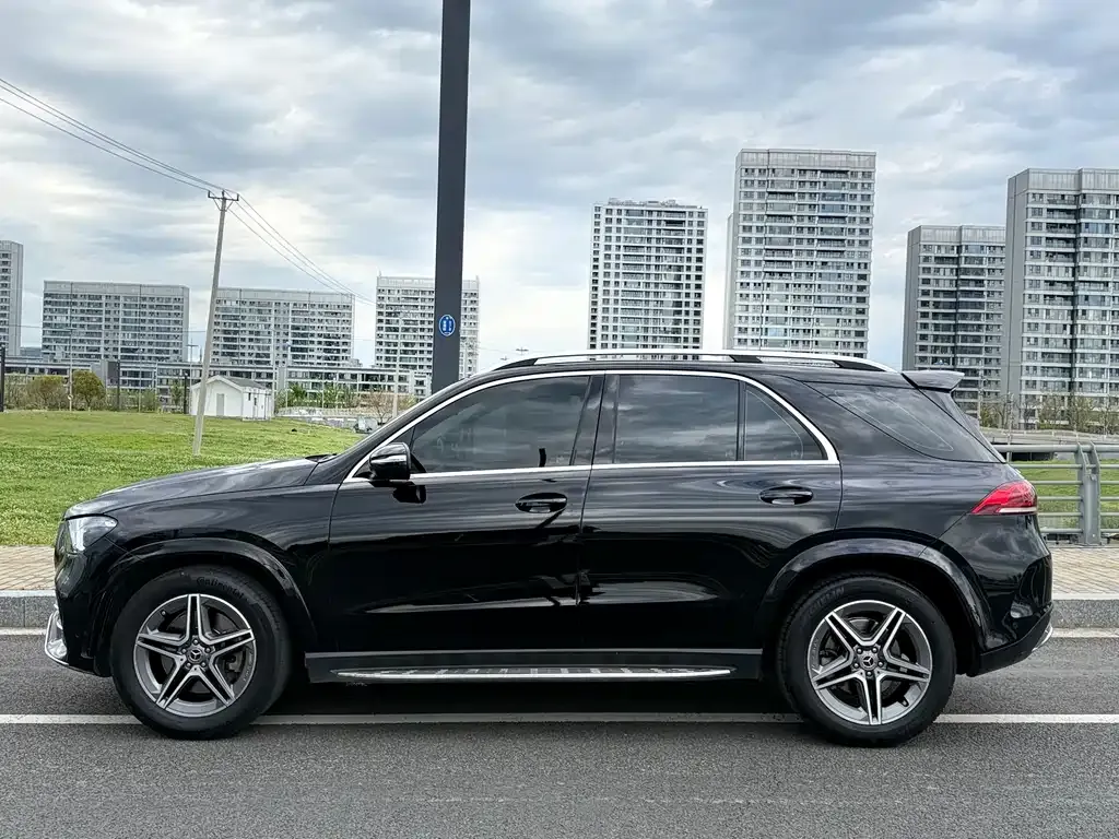 Mercedes-Benz GLE (Import) — фото 10