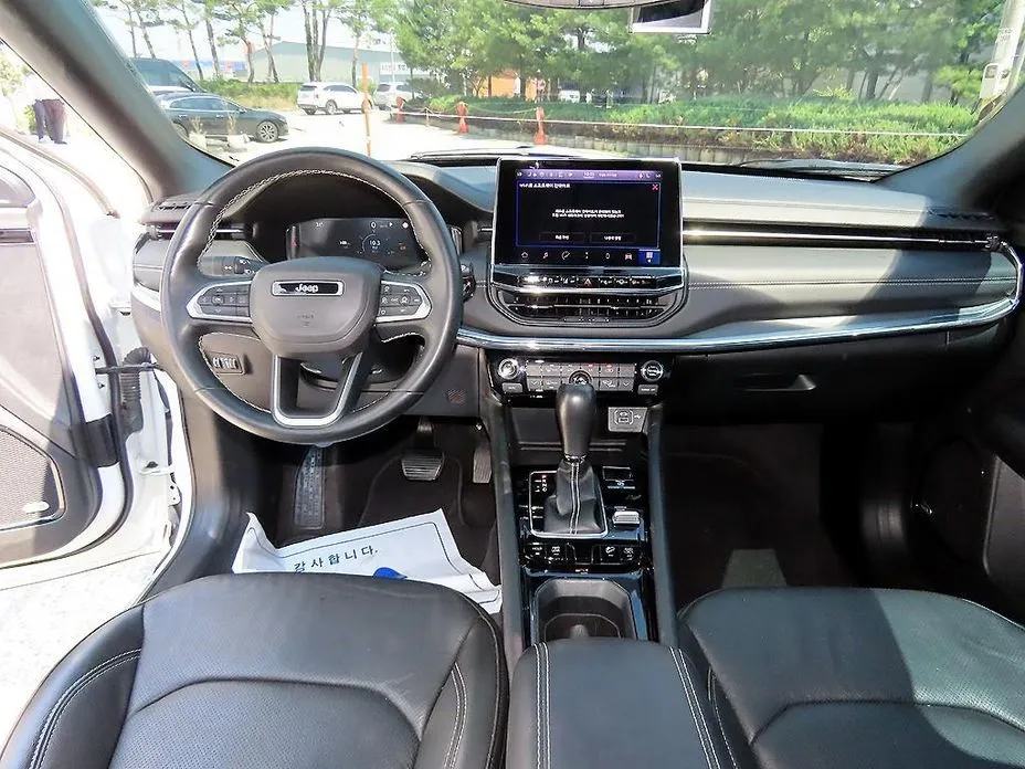 Jeep Compass 2022 из KR, фото 10