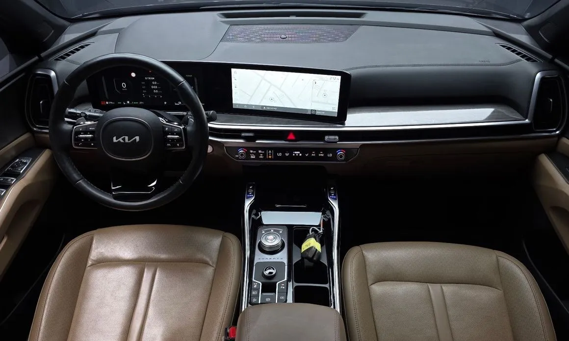 Kia Sorento — фото 5