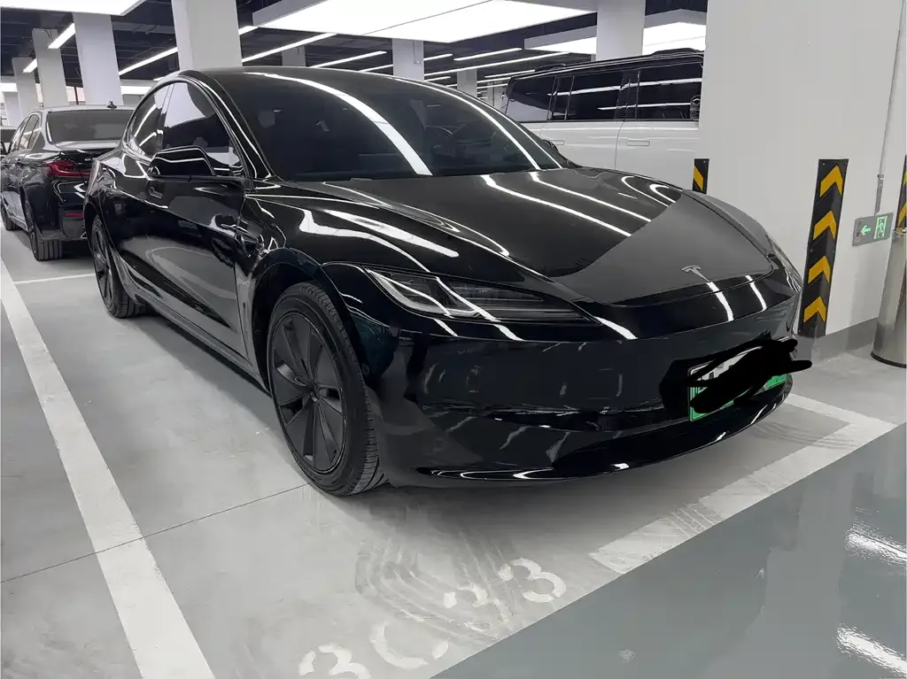 Tesla Model 3 — фото 5