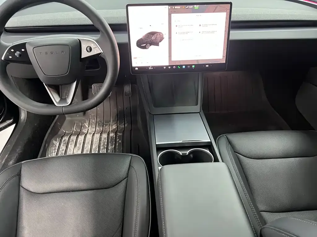 Tesla Model 3 — фото 10