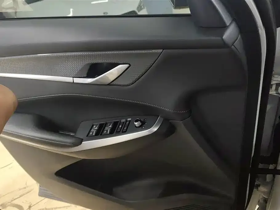 Changan CS75PLUS — фото 2